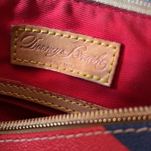 Dooney & Bourke Red & Blue Chevrons Duster included Like new condition, no flaws - Picture 2 of 5